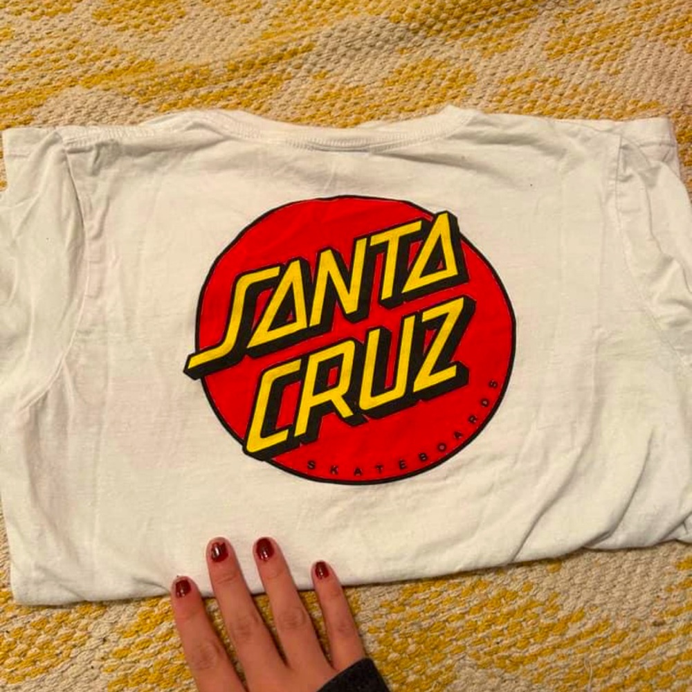 Santa Cruz top size M.